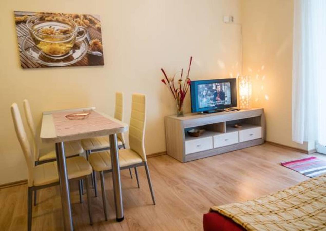 White House Hvar Apartamento Hvar Island Exterior foto
